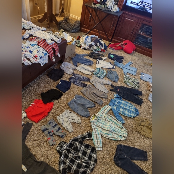 Big bundle of baby boy clothes euc - Picture 9 of 16